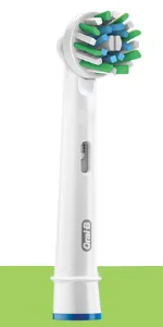 Oral-B Aufsteckbürste mit grünen, weißen und blauen Borsten für eine gründliche Reinigung.