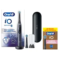 Oral-B iO Series 8 Zahnbürste mit 8 Bürstenköpfen für 24 Monate sanfte Reinigung.
